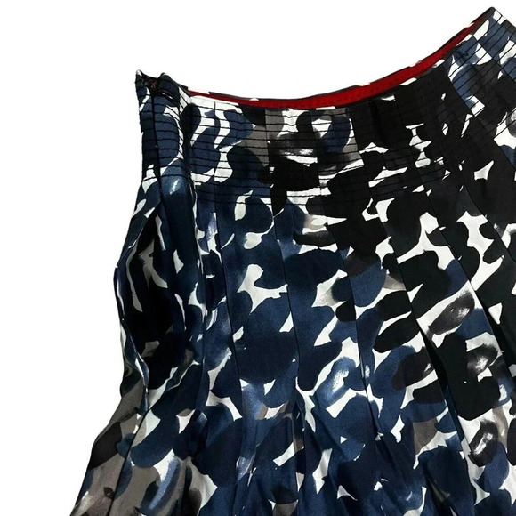 Anthropologie Maeve Pleated Skirt Black Blue Grey Watercolor Pockets Size 2 - Picture 4 of 10